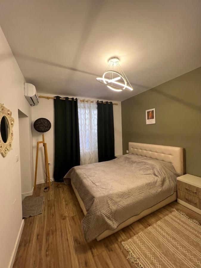 New Bazaar Cane Apartment 3 Tirana Bagian luar foto