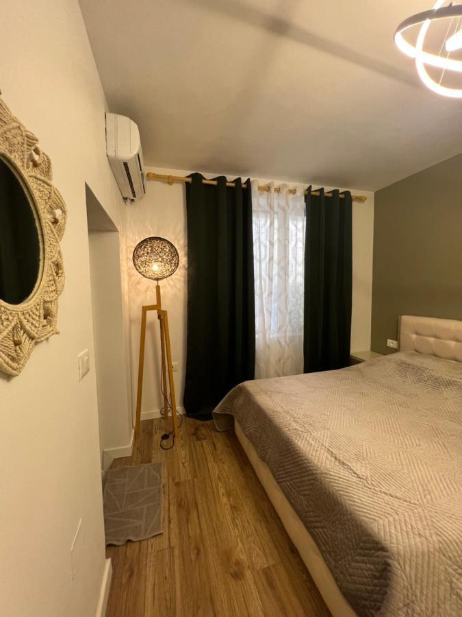New Bazaar Cane Apartment 3 Tirana Bagian luar foto